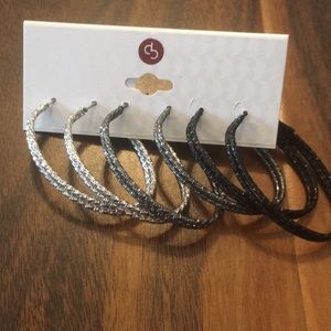 3 pairs of earrings